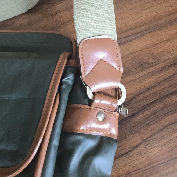 VTG Diane Von Furstenberg Green Tan Military Field Messenger Bag - Picture 9 of 12